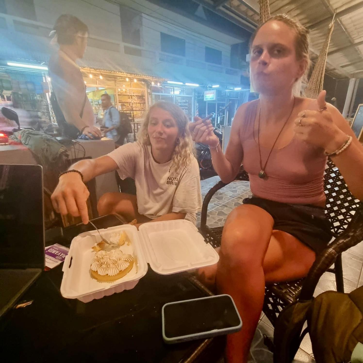 Tiki Tribe Bar & Hostel Ko Tao Exterior foto